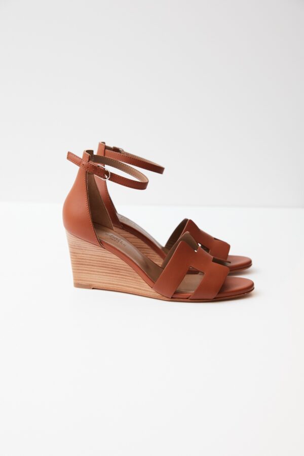 Hermès Legend Gold Sandal 38
