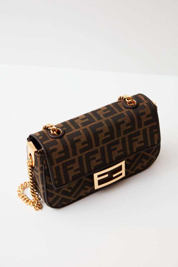 Fendi Baguette Chain Midi Brown