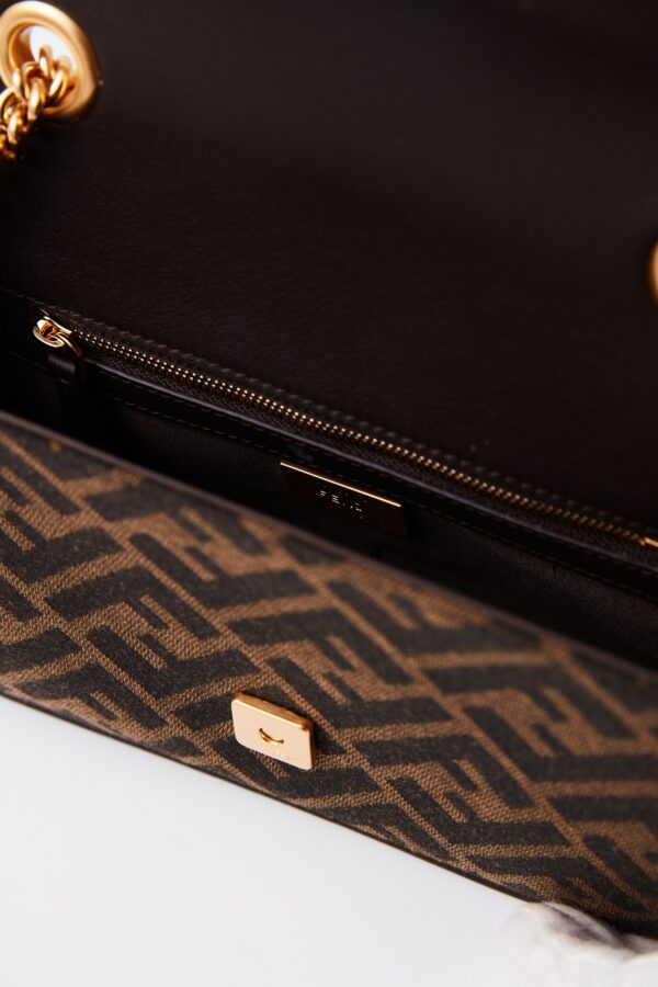 Fendi Baguette Chain Midi Brown