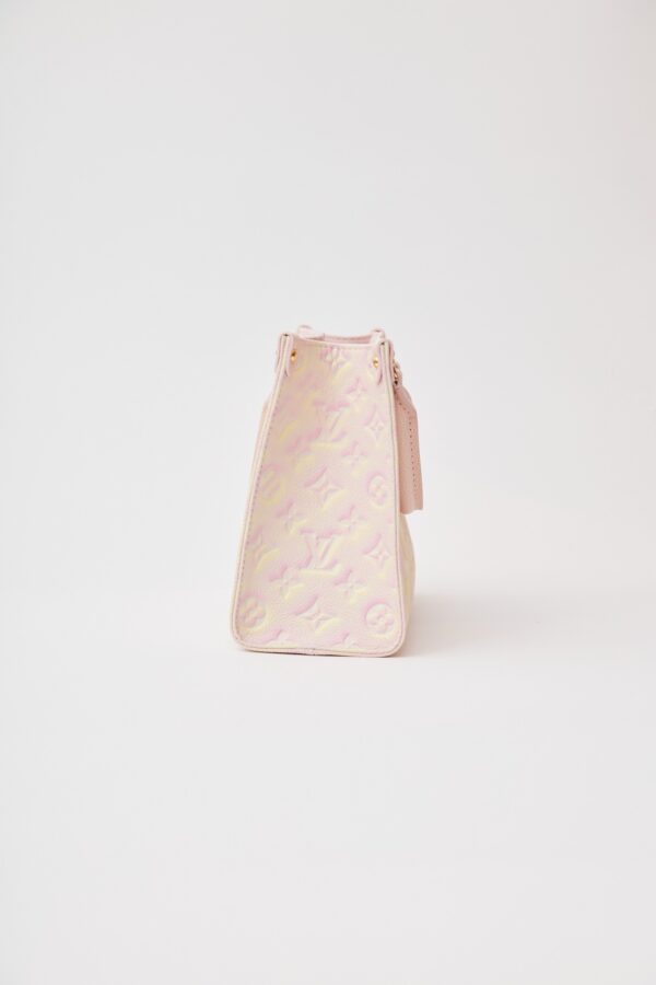 Louis Vuitton OnTheGo PM Light Pink Monogram