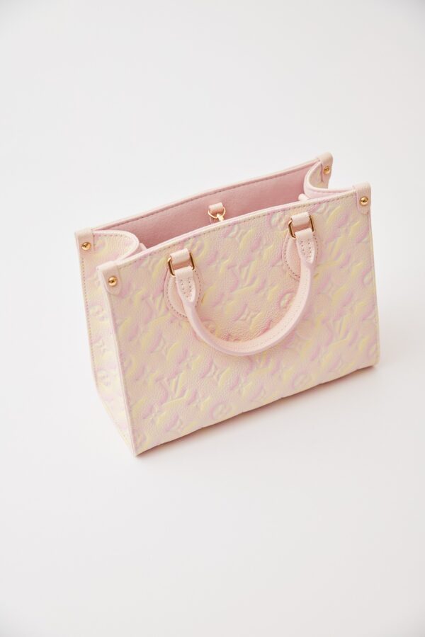 Louis Vuitton OnTheGo PM Light Pink Monogram