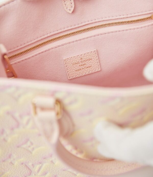 Louis Vuitton OnTheGo PM Light Pink Monogram