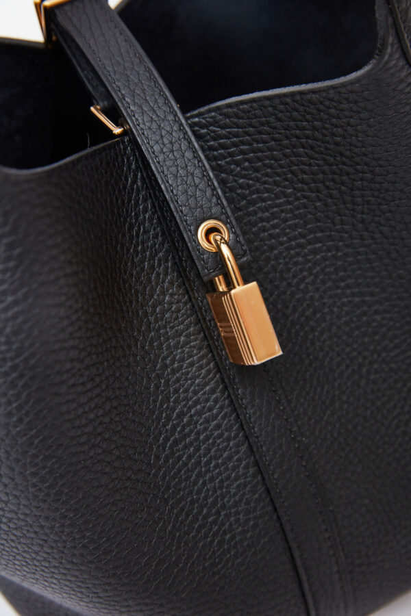 Hermès Picotin 18 Black Clemence GHW
