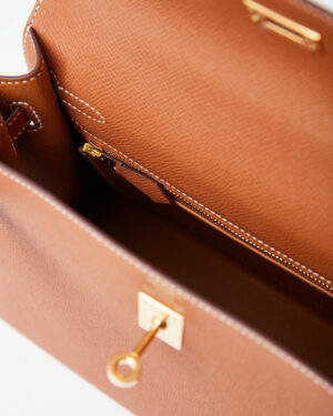 Hermès Kelly 25 Gold Epsom GHW