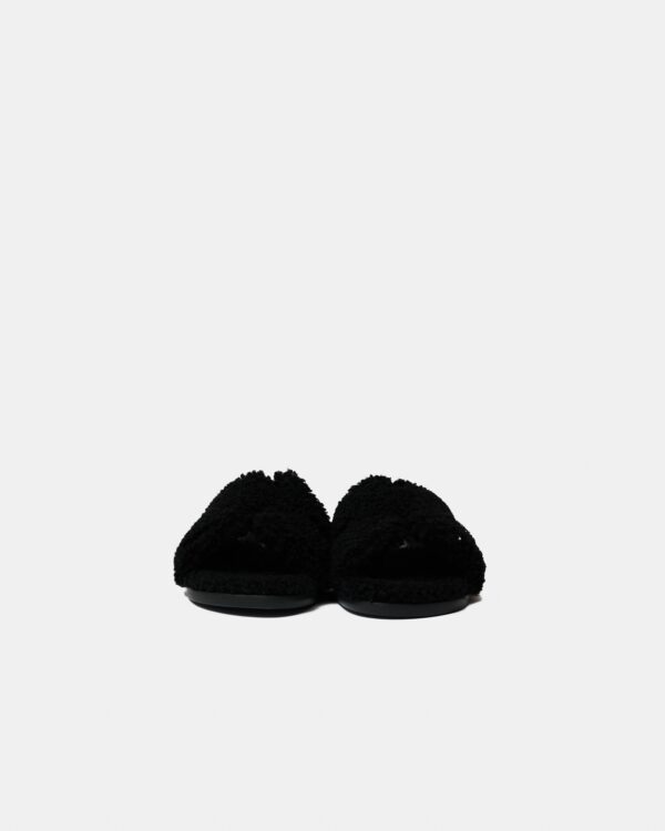 Hermès Peau Lainee Izmir Noir Sandal 43.5