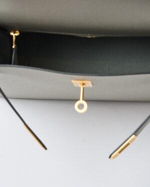 Hermès Kelly 25 Gris Mouette Epsom GHW