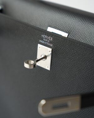 Hermès Kelly 25 Black Epsom PHW